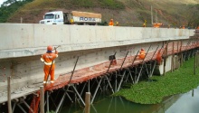 Alargamento de Ponte - Rodovia Pres. Dutra - RJ
